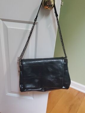Black Shoulder Bag with Chain Strap